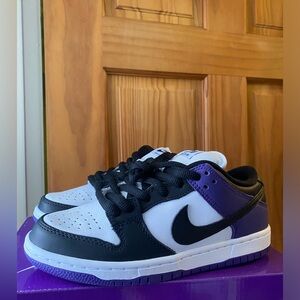Nike Dunk Low SB court purple Sz 5M/6.5W (bq6817-500)